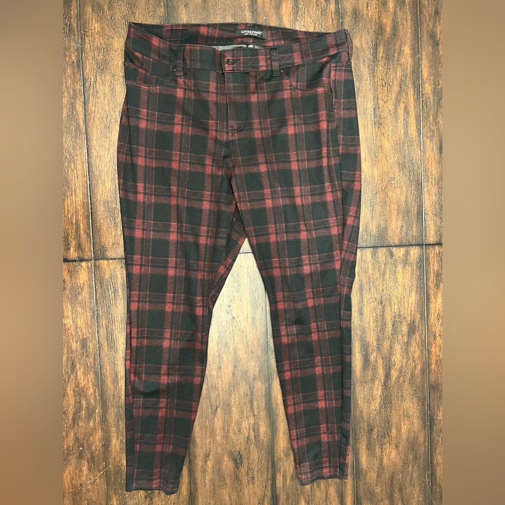 Liverpool skinny pants women's sz 20w with pockets Plaid black red stretch